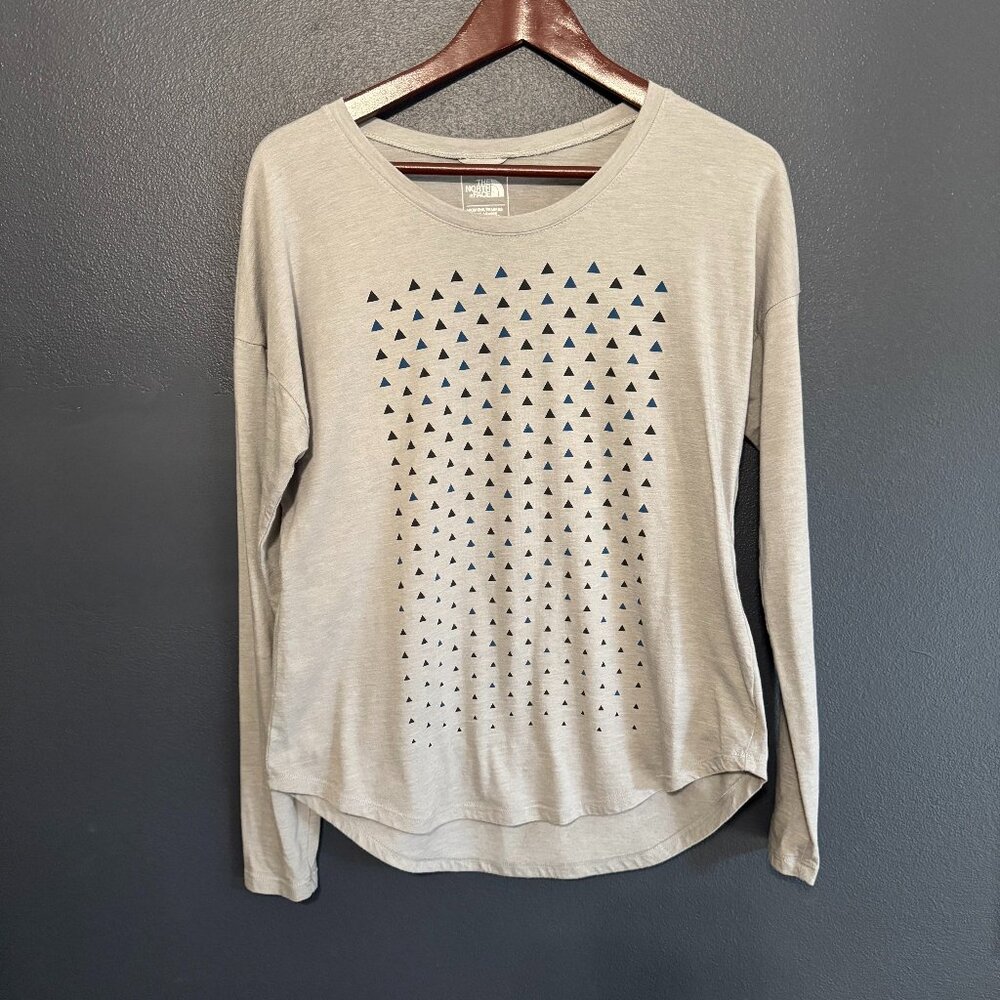 Women's Small/Petite Long Sleeve Classic Fit The North Face T-Shirt